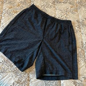 Men’s lulu shorts